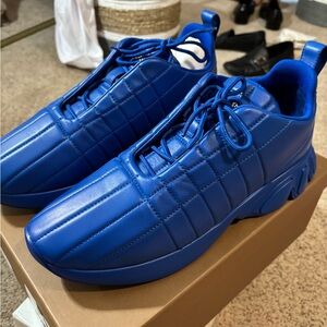 NWB $850 Burberry blue leather sneakers.